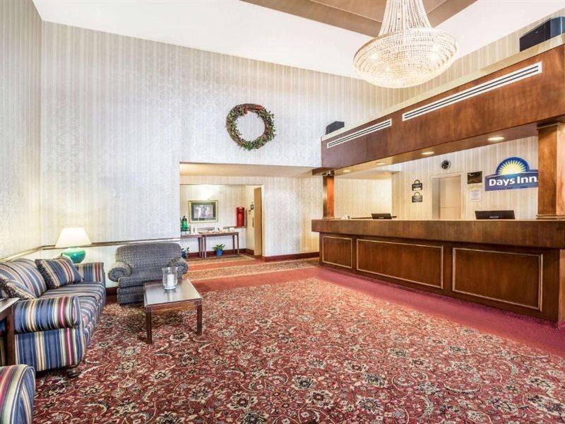 Days Inn By Wyndham Вестминстер Экстерьер фото